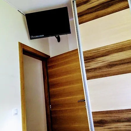 Apartment Lang &